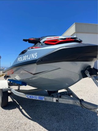 Sea Doo RXT-X RS 300 - Cinza/Vermelho