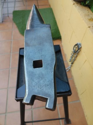 Yunke Herrador Profesional