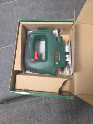 Caladora Bosch EasySaw 18V-70 sin bateria