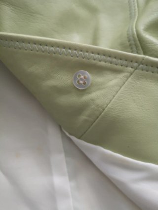 Chaqueta efecto cuero verde talla M