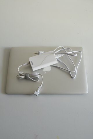 MacBook Air 13 2017 256GB + Cargador