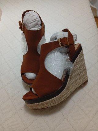 Sandalias Cuña Marrón Justfab