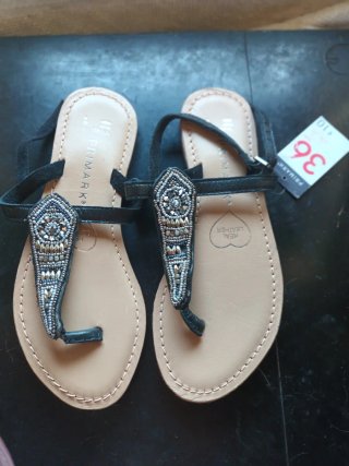 Set sandali donna Primark n.36 nuovi