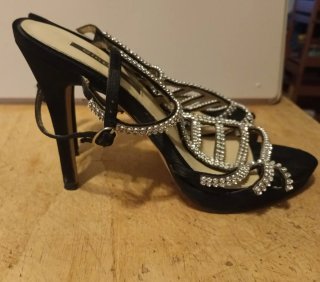 Sandali tacco raso nero e strass