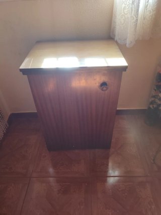 Máquina de coser Alfa antigua