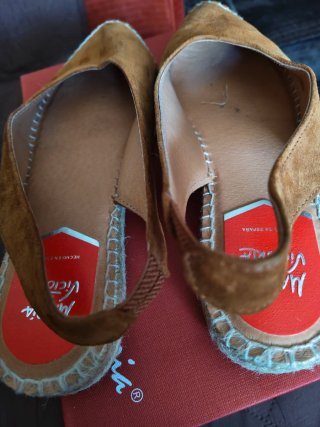 Zapatillas serraje María Victoria Marrones