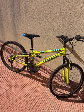 Bicicleta infantil amarilla TEAM
