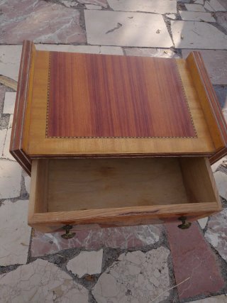 Mesita de noche marquetería madera