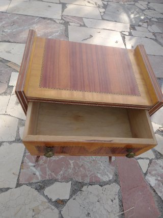 Mesita de noche marquetería madera