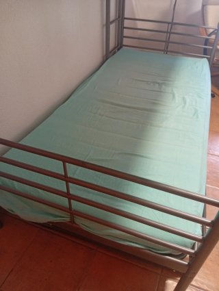 Litera IKEA Plata/Turquesa