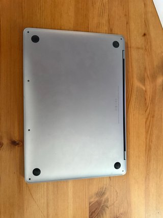 MacBook Pro 13” i5 Gris espacial