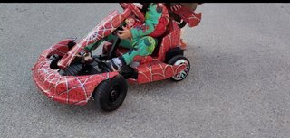 Coche eléctrico infantil Spiderman