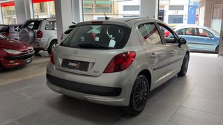 Peugeot 207 2006