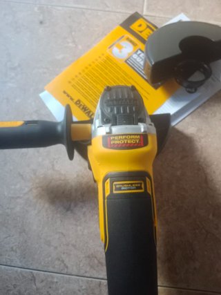 Radial DeWalt 405+ Flex Volt