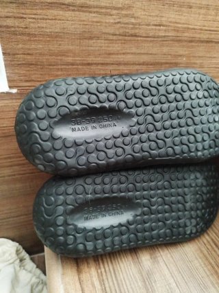 Chanclas Umbro Talla 39 Negras