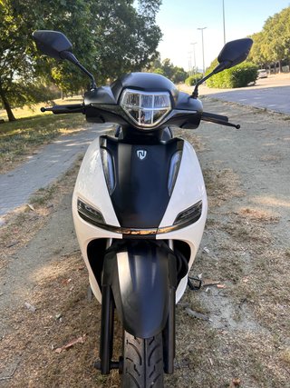 IONIK VELAR 125cc Eléctrica (Agosto 2023) 487Kms!