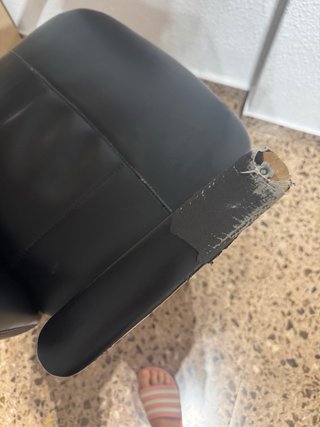 Silla de oficina negra y plateada