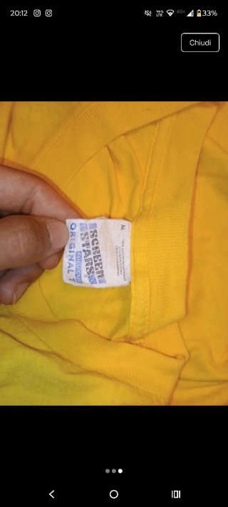 T-shirt vintage sto fuori dal tunnel gialla
