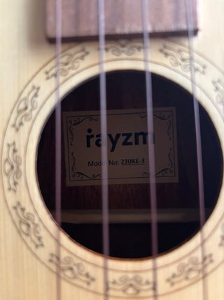 Ukelele Rayzm