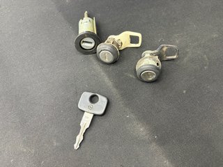Cerraduras y llave Opel Kadett GSI