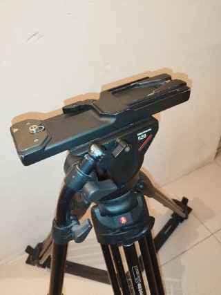 Trípode Manfrotto 350 MVB con Rótula Manfrotto