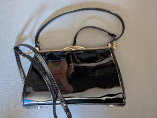 Bolso negro charol