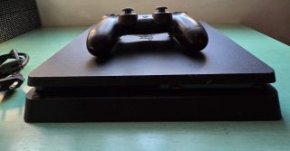 PS4 Slim Sony Negra