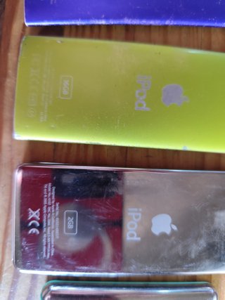 iPod Apple vari colori per parti