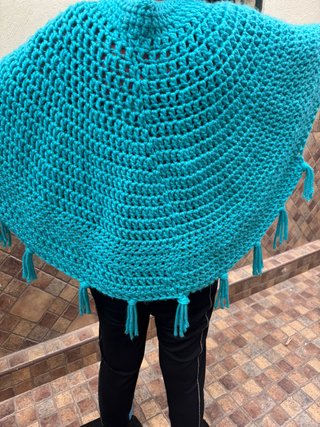 Poncho de lana hecho a mano