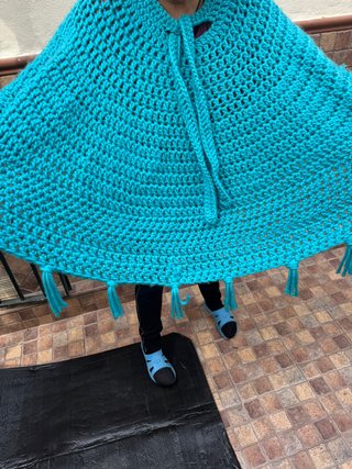 Poncho de lana hecho a mano