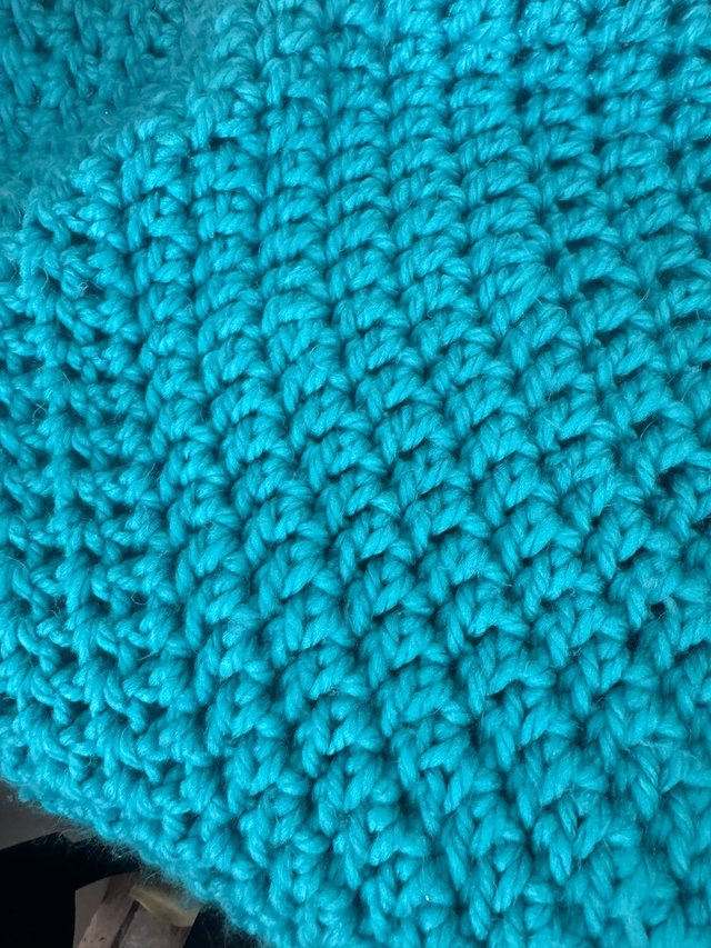 Poncho de lana hecho a mano