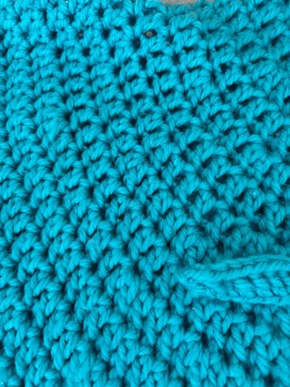Poncho de lana hecho a mano