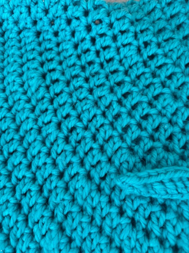 Poncho de lana hecho a mano