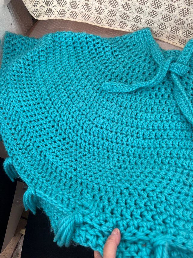 Poncho de lana hecho a mano