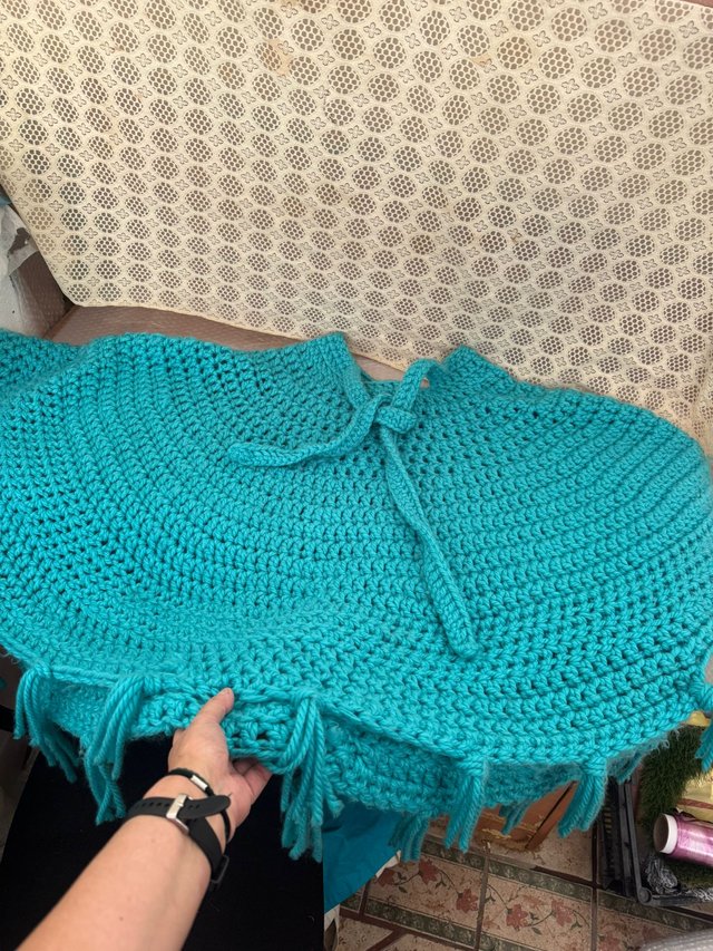 Poncho de lana hecho a mano