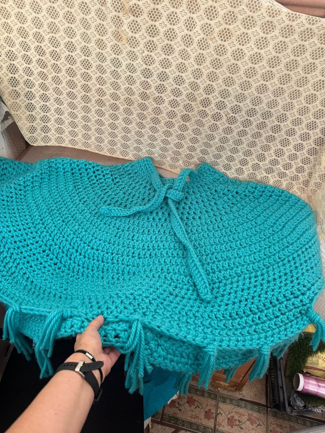 Poncho de lana hecho a mano