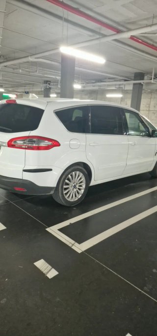 Ford S-MAX 2011