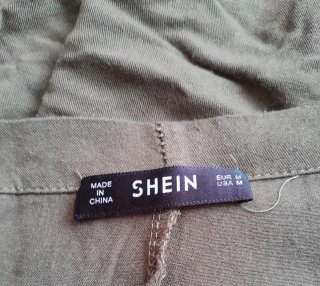 Mono corto Shein.