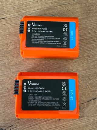 Cargador dual Vemico + 2 baterías NP-FW50