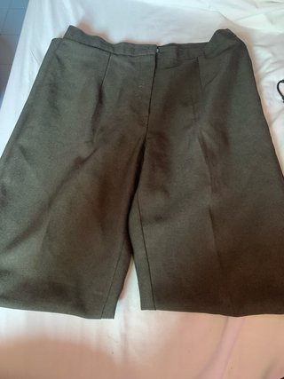 Pantalón vestir verde oliva