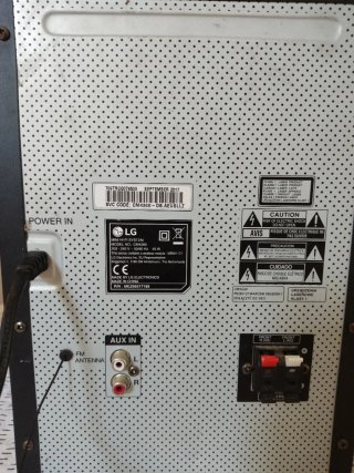 Altavoces LG XBOOM  Negros y Rojos CM4360