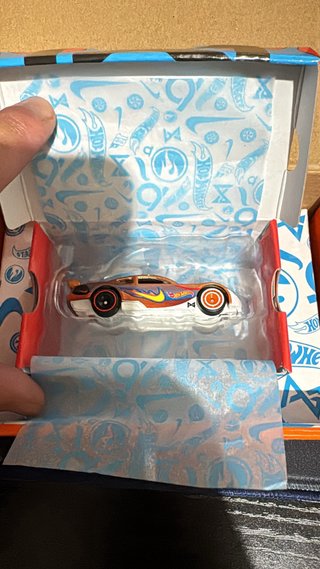 Nike x Hot Wheels Caja Naranja