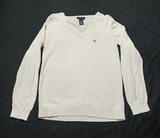 Jersey Gant Blanco Roto Cuello Pico – Talla M