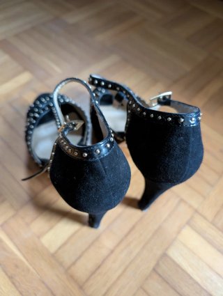 Zapatos Bruno Premi negros tachuelas