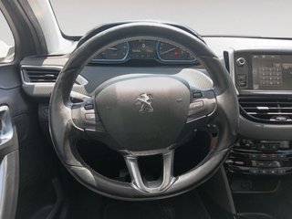 Peugeot 2008 PureTech 110 S&S Allure 81 kW (110 CV)