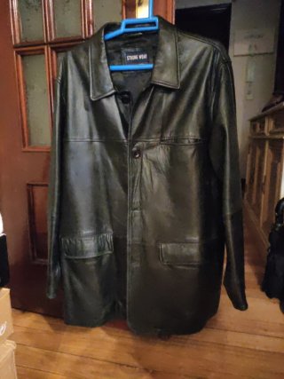 Chaqueta de cuero STRONG WEAR negra