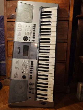 Teclado Yamaha E413