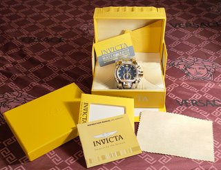 Reloj Invicta Bolt Zeus, plateado con dorados