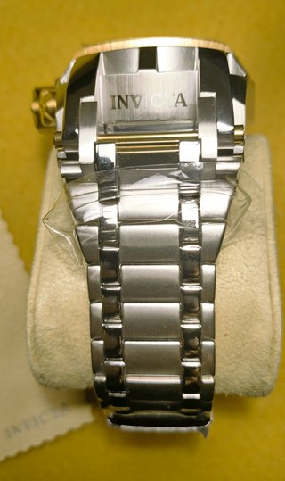 Reloj Invicta Bolt Zeus, plateado con dorados