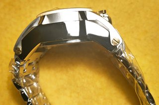 Reloj Invicta Bolt Zeus, plateado con dorados